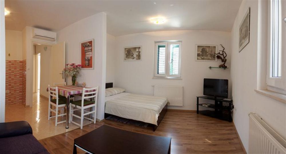 Apartments Priska Podstrana Exterior photo